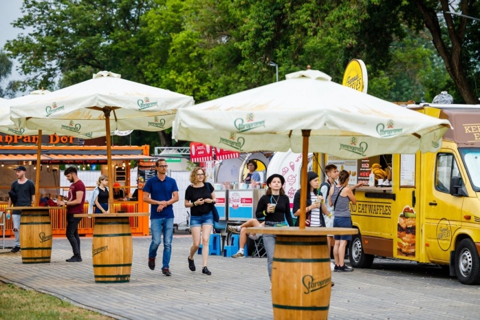 FOTO. Viaţa revine la normal, la Cluj! Street Food Festival, organizat după un an de pauză.